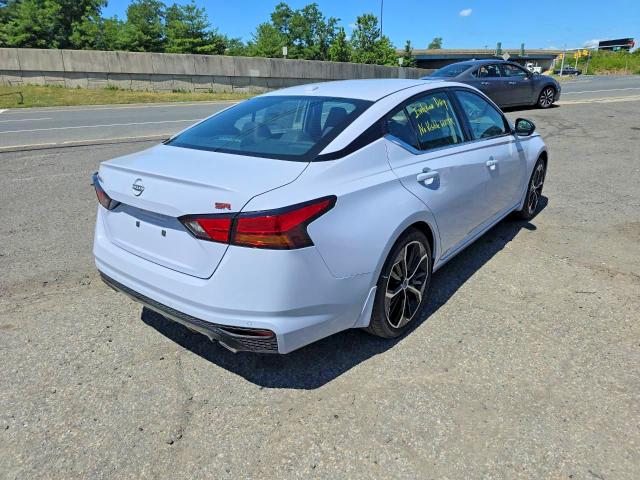 2025 Nissan Altima VIN 1N4BL4CV9SN415084 COPART salvage auction — WATER/FLOOD, Nj - Cert Of Title-Salvage Flood, sold $19,000 on 2026-07-31 (photo 4)