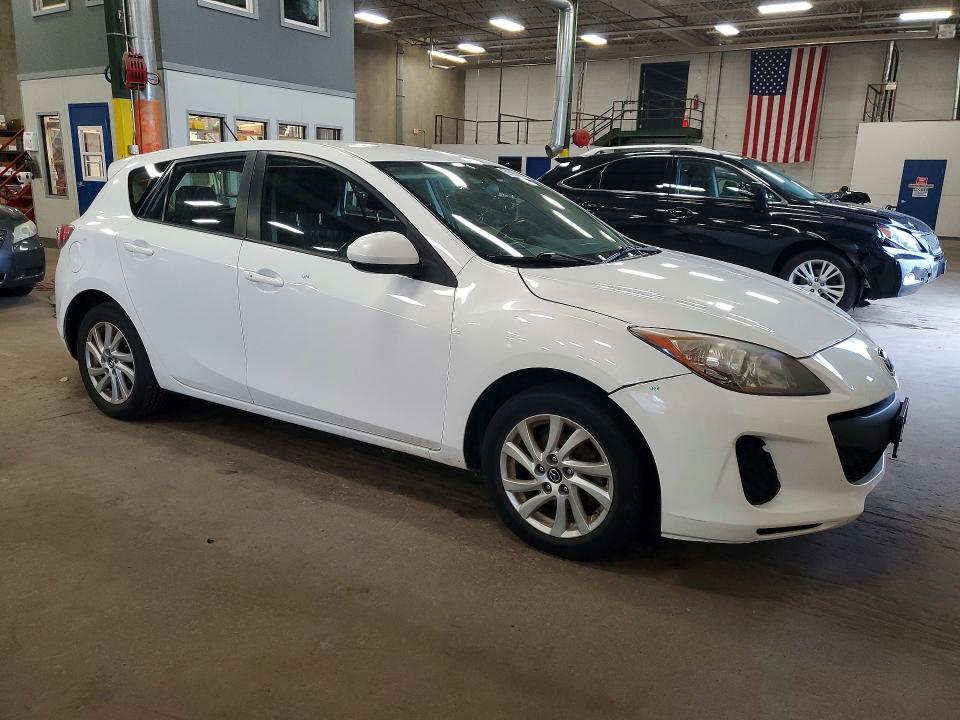 2013 Mazda 3 VIN JM1BL1L74D1792930 COPART salvage auction — REAR END, MN - CERT OF TITLE-PRIOR SALVAGE, sold $250 on 2026-07-21 (photo 4)