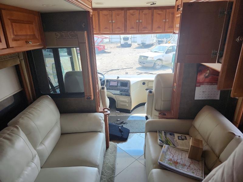 2011 Freightliner Xc chassis VIN 4UZACHBS7BCBF0532 COPART salvage auction — WATER/FLOOD, IL - SALVAGE CERT-FLOOD, sold $9,700 on 2026-08-11 (photo 5)