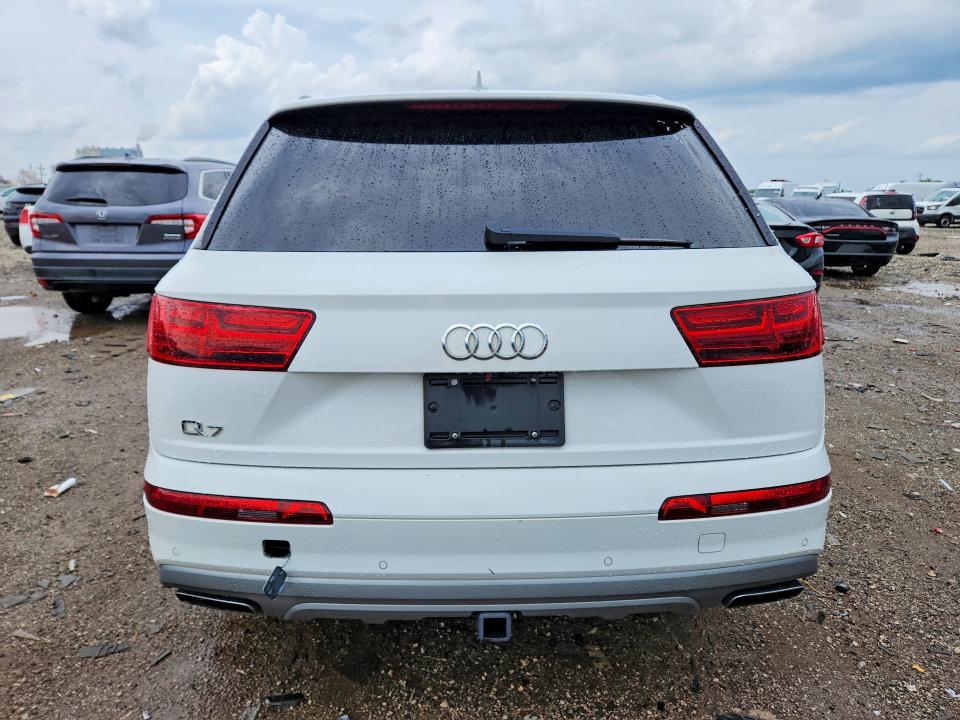 2019 Audi Q7 VIN WA1LHAF77KD017853 COPART salvage auction — MINOR DENT/SCRATCHES, Il - Certificate Of Title, sold $10,900 on 2026-07-29 (photo 6)