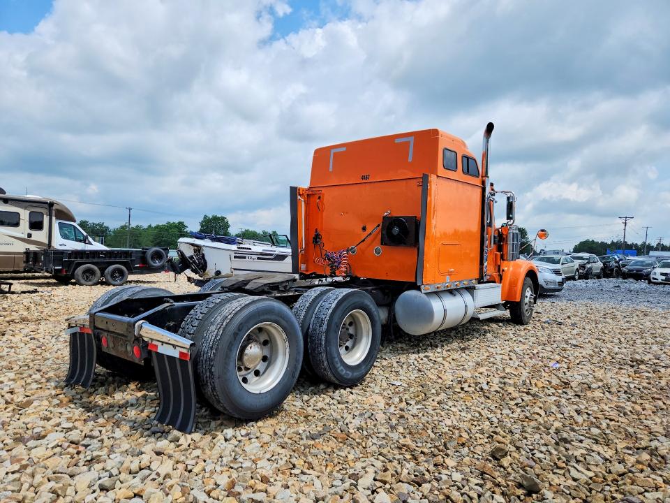 2006 International 9000-series VIN 2HSCKAPR06C295207 COPART salvage auction — FRONT END, PA - CERT OF TITLE, sold $6,800 on 2026-09-01 (photo 3)