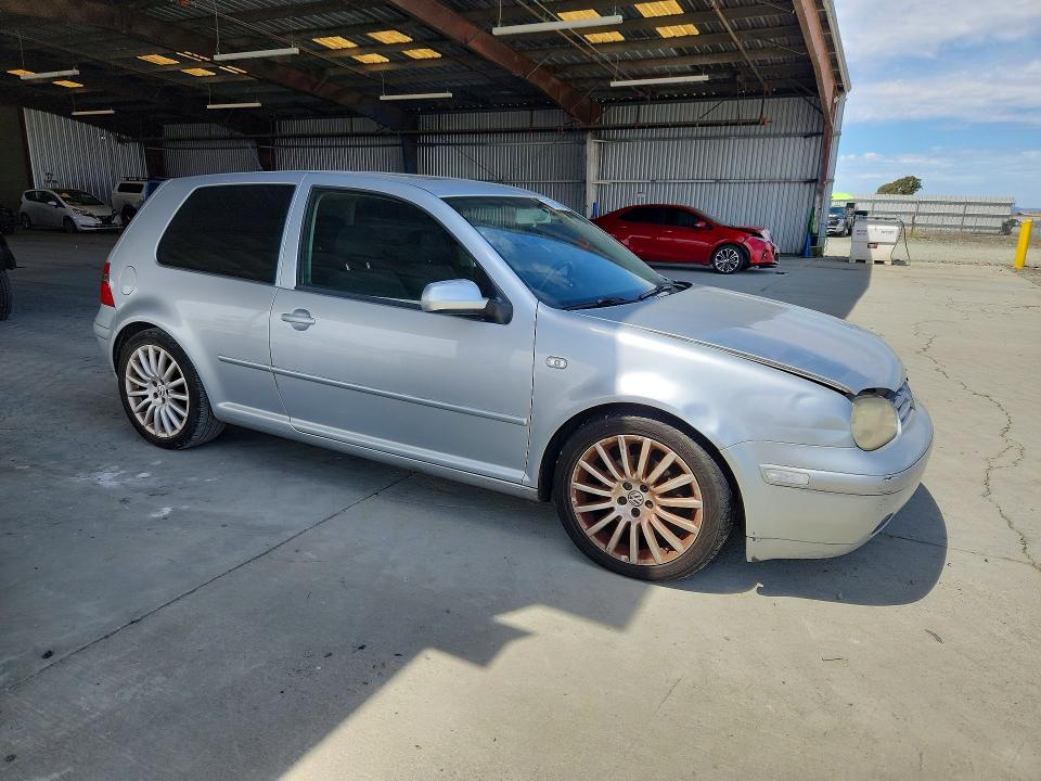 2005 Volkswagen Gti VIN 9BWDE61J654035001 COPART salvage auction — MINOR DENT/SCRATCHES, CA - DIS/DLR/EXP ONLY CLEAN TITLE, sold $850 on 2026-07-16 (photo 4)