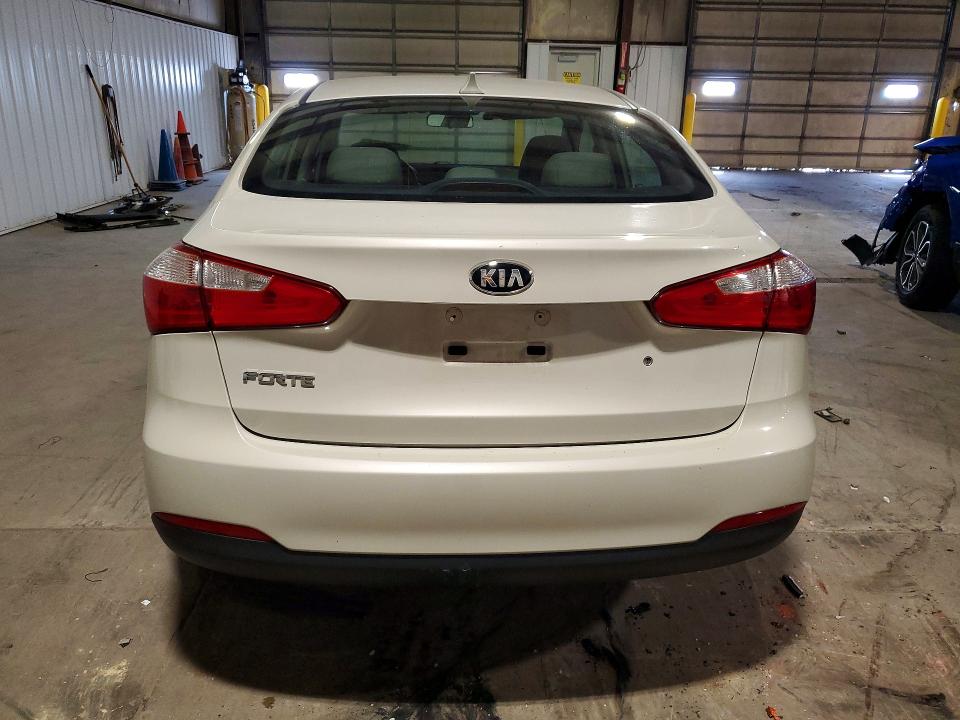 2015 Kia Forte VIN KNAFK4A65F5324164 COPART salvage auction — SIDE, Ia - Cert Of Title-Salvage Title, sold $1,200 on 2026-07-29 (photo 6)