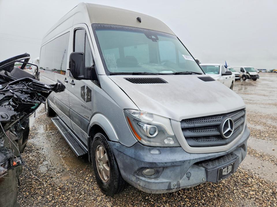 2016 Mercedes-benz Sprinter VIN 8BRPE8DD6GE122031 COPART salvage auction — MINOR DENT/SCRATCHES, LA - CERTIFICATE OF TITLE, sold $13,200 on 2026-07-28 (photo 4)