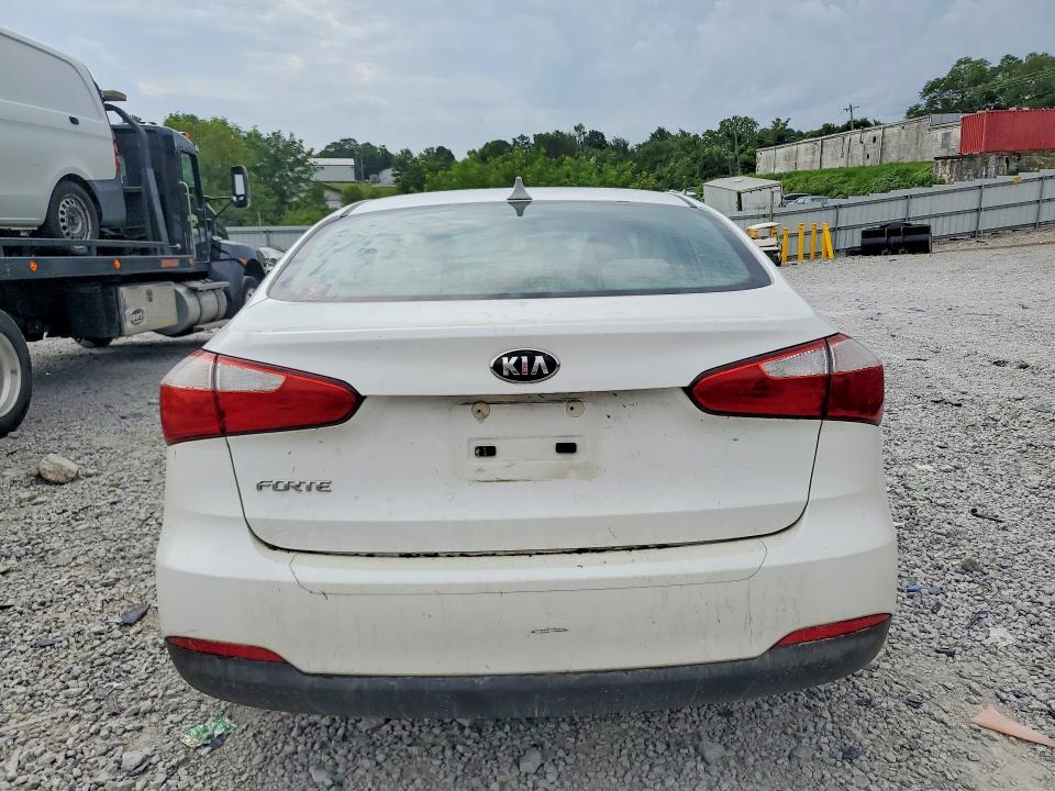 2015 Kia Forte VIN KNAFX4A62F5303046 COPART salvage auction — WATER/FLOOD, KY - CERT OF TITLE-SALVAGE WATER (P), sold $325 on 2026-07-31 (photo 6)