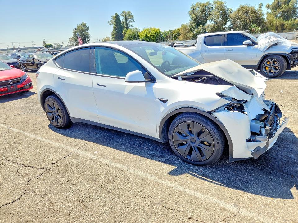 2024 Tesla Model y VIN 7SAYGDEE6RF194870 COPART salvage auction — FRONT END, Ca - Salvage Certificate, sold $12,100 on 2026-08-28 (photo 4)