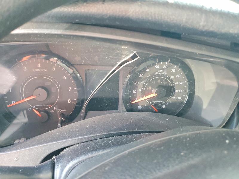 2017 Toyota Sienna VIN 5TDKZ3DC1HS820648 COPART salvage auction — FRONT END, Ma - Cert Of Title-Salvage, sold $1,750 on 2026-07-16 (photo 9)