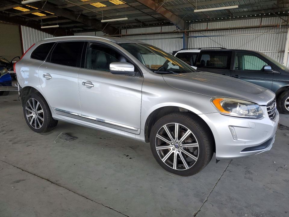 2016 Volvo Xc60 VIN YV449MDM5G2785204 COPART salvage auction — REAR END, Ca - Salvage Certificate, sold $3,000 on 2026-08-06 (photo 4)