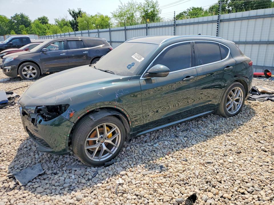 2021 Alfa romeo Stelvio VIN ZASPAKBN5M7D19771 — COPART salvage auction photo