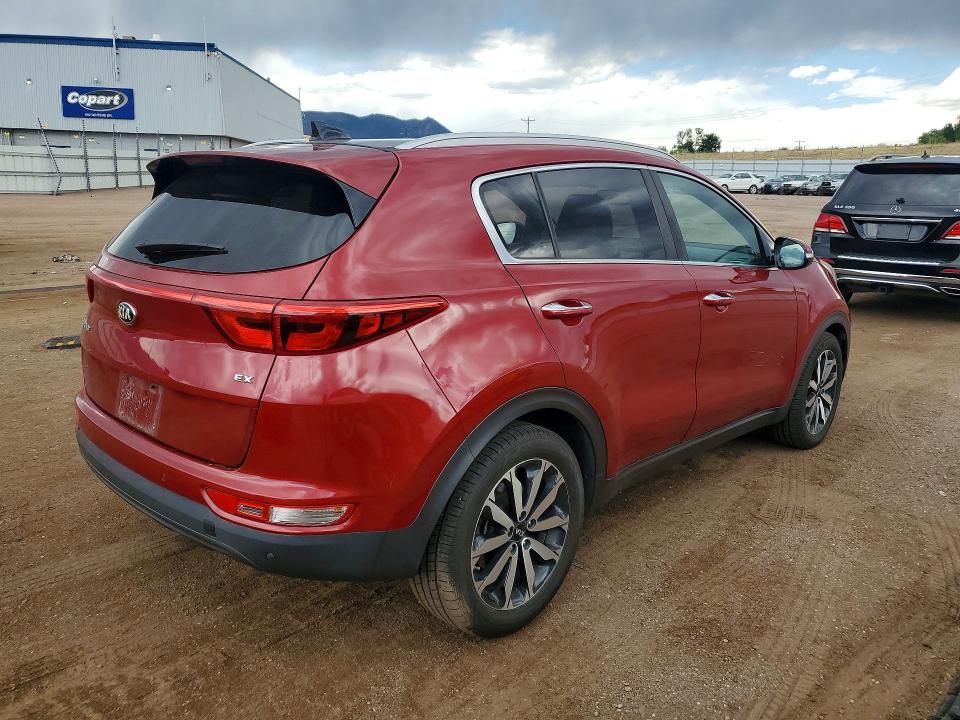 2017 Kia Sportage VIN KNDPN3AC7H7083696 COPART salvage auction — MINOR DENT/SCRATCHES, Co - Dis/Dlr/Exp Only Clean Title, sold $3,600 on 2026-07-22 (photo 3)