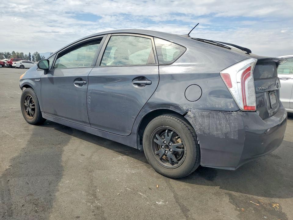 2013 Toyota Prius VIN JTDKN3DU8D5581152 COPART salvage auction — FRONT END, Salvage Title, sold $1,200 on 2026-07-20 (photo 2)