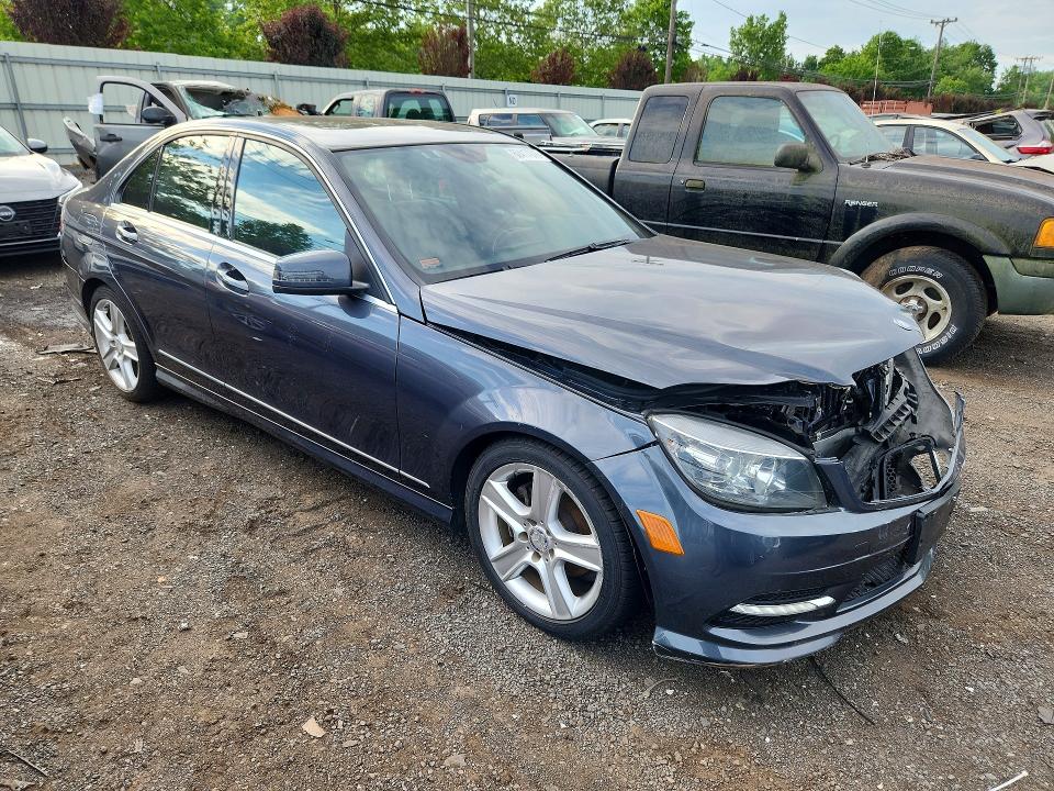 2011 Mercedes-benz C class VIN WDDGF8BB3BR163563 COPART salvage auction — FRONT END, CT - CERT OF TITLE-SALVAGE, sold $550 on 2026-08-14 (photo 4)