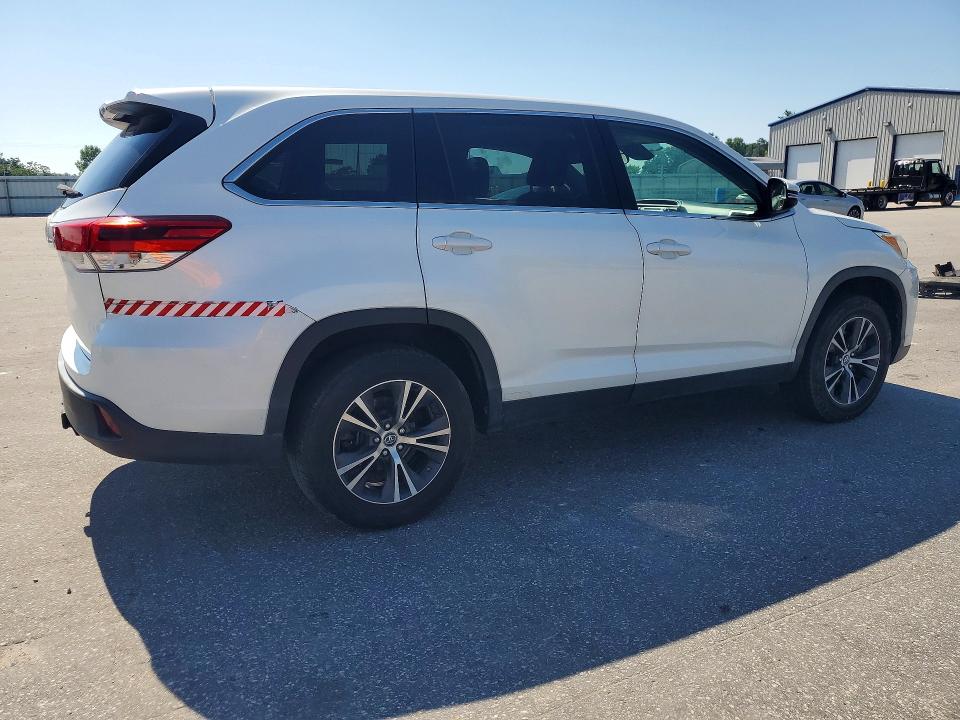 2019 Toyota Highlander VIN 5TDZZRFH8KS356906 COPART salvage auction — REAR END, Nc - Dealer Only Clean Title (P), sold $10,500 on 2026-07-30 (photo 3)