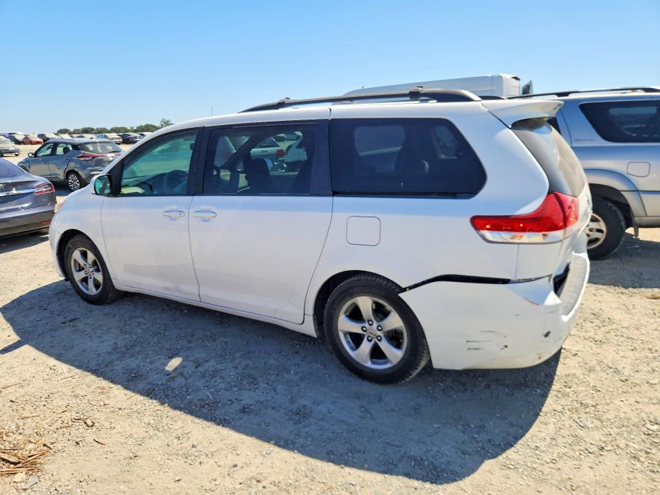 2011 Toyota Sienna VIN 5TDKK3DC7BS085346 COPART salvage auction — REAR END, CA - SALVAGE CERTIFICATE, sold $400 on 2026-07-21 (photo 2)