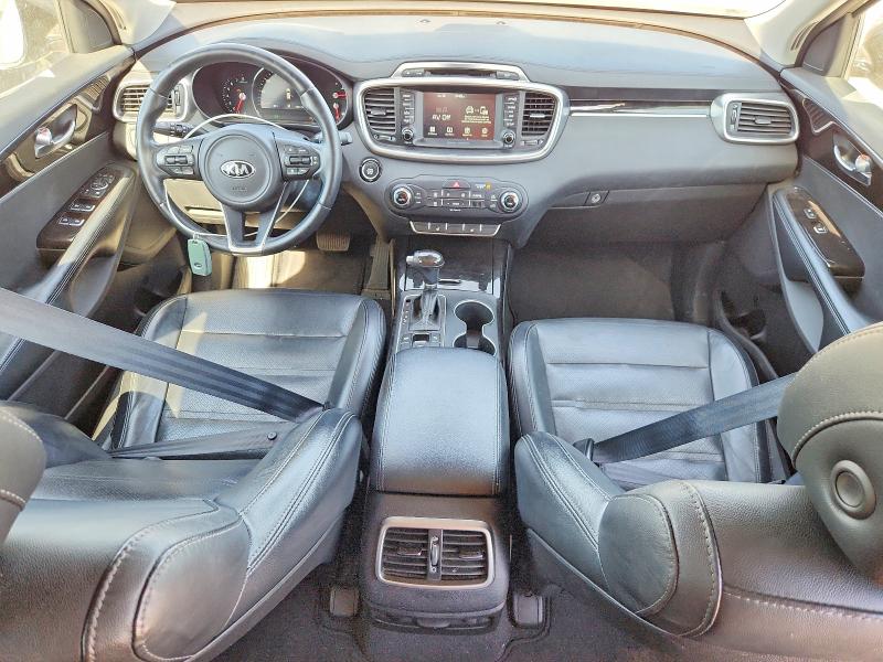 2017 Kia Sorento VIN 5XYPH4A59HG313997 COPART salvage auction — MINOR DENT/SCRATCHES, Ca - Dis/Dlr/Exp Only Clean Title, sold $2,650 on 2026-07-31 (photo 8)