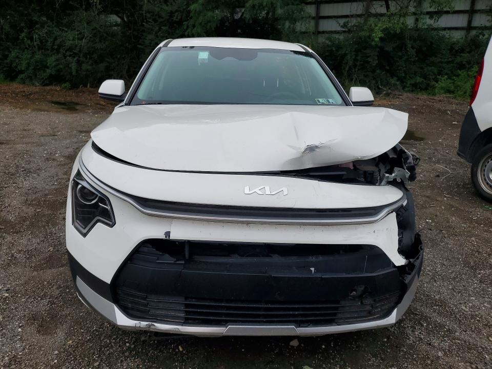 2026 Kia Niro VIN KNDCP3LE4T5325081 COPART salvage auction — REAR END, Pa - Cert Of Title, sold $500 on 2026-08-03 (photo 5)