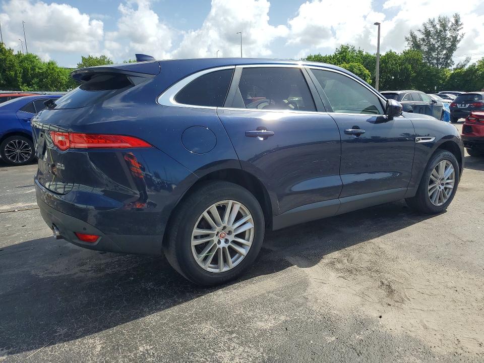 2017 Jaguar F-pace VIN SADCK2BV7HA895072 COPART salvage auction — MECHANICAL, FL - CERTIFICATE OF TITLE, sold $875 on 2026-07-27 (photo 3)