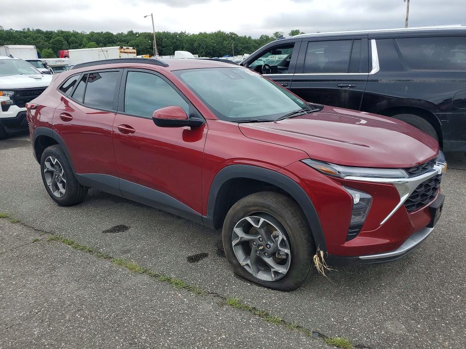 2025 Chevrolet Trax VIN KL77LHEP9SC259529 COPART salvage auction — FRONT END, Ny - Certificate Of Title, sold $10,100 on 2026-07-20 (photo 4)