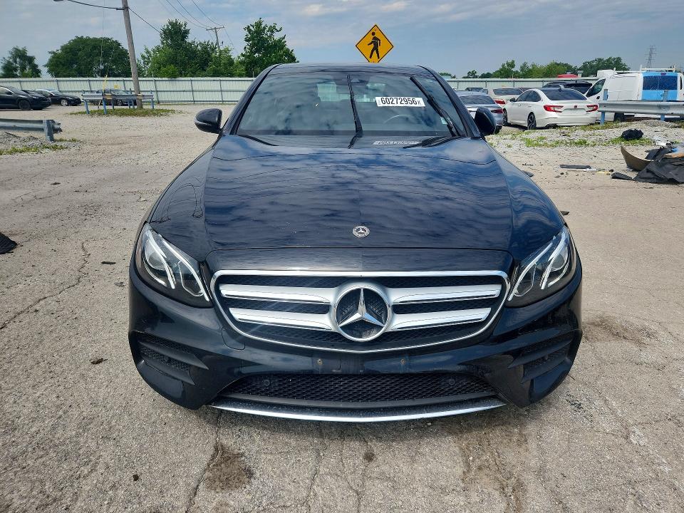 2018 Mercedes-benz VIN WDDZF4KB4JA472019 COPART salvage auction — WATER/FLOOD, Il - Salvage Cert-Flood, sold $6,900 on 2026-08-12 (photo 5)