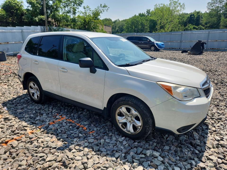 2015 Subaru Forester VIN JF2SJAAC6FH477824 COPART salvage auction — MINOR DENT/SCRATCHES, NJ - CERTIFICATE OF TITLE, sold $350 on 2026-07-28 (photo 4)