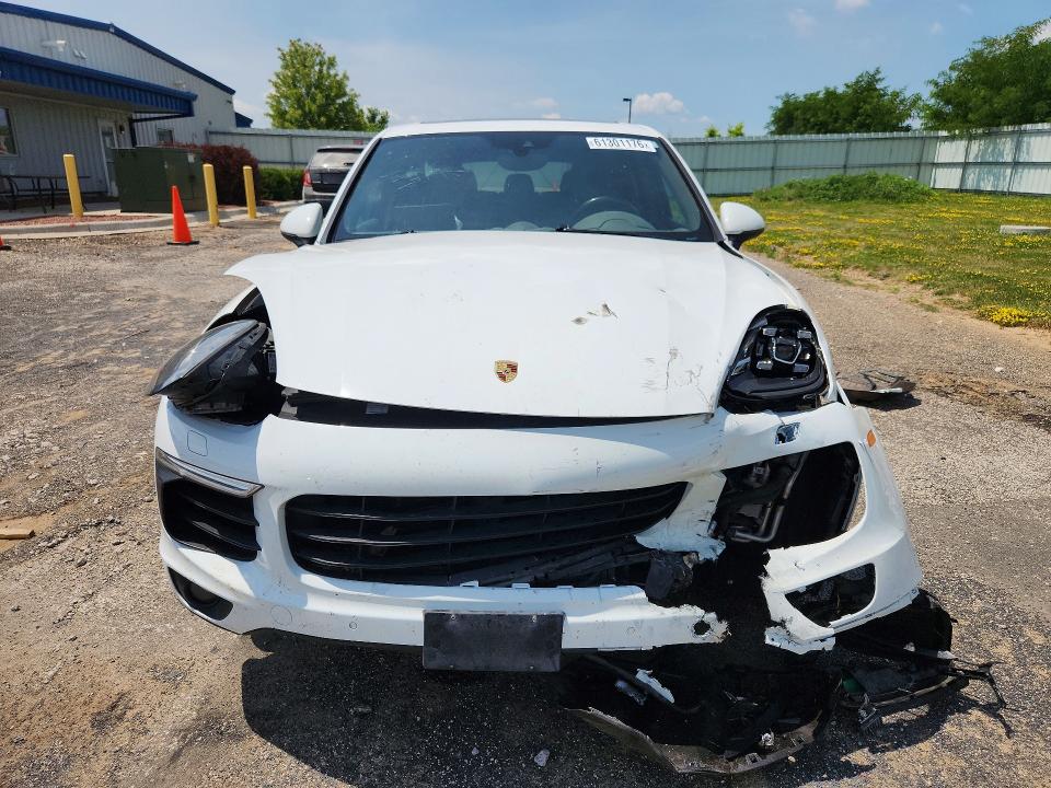 2017 Porsche Cayenne VIN WP1AE2A2XHLA76075 COPART salvage auction — FRONT END, Wi - Junked Vehicle Bill Of Sale, sold $5,000 on 2026-08-18 (photo 5)