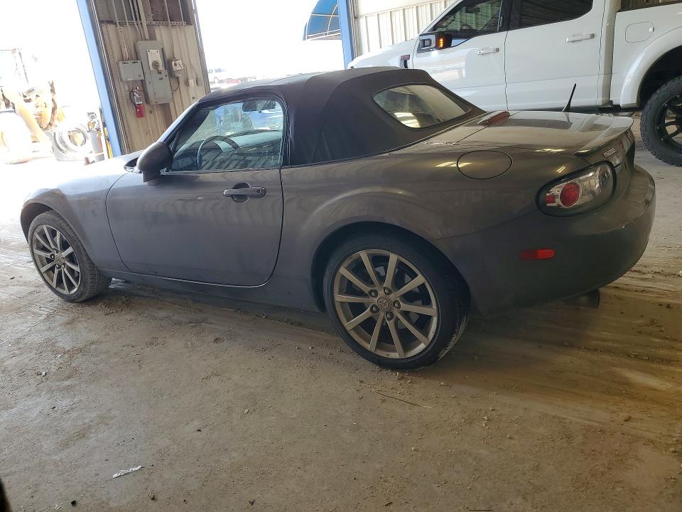 2006 Mazda Mx-5 VIN JM1NC25F860110924 COPART salvage auction — MECHANICAL, TX - CERTIFICATE OF TITLE, sold $175 on 2026-07-31 (photo 2)