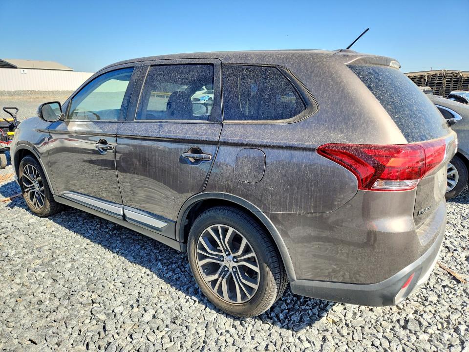 2016 Mitsubishi Outlander VIN JA4AD3A38GZ013372 COPART salvage auction — MINOR DENT/SCRATCHES, CA - DIS/DLR/EXP ONLY CLEAN TITLE, sold $1,250 on 2026-07-27 (photo 2)