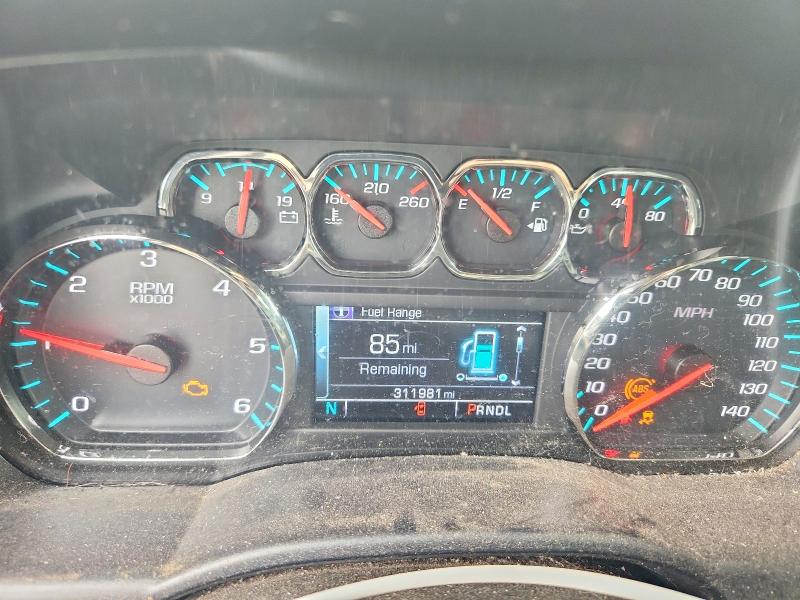 2018 Chevrolet Silverado VIN 1GCVKREC0JZ232781 COPART salvage auction — MINOR DENT/SCRATCHES, Salvage Title, sold $3,750 on 2026-09-03 (photo 9)