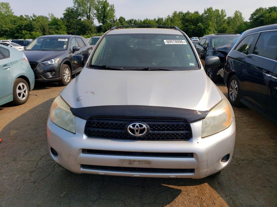 2007 Toyota Rav4 VIN JTMBD33V976031194 COPART salvage auction — MINOR DENT/SCRATCHES, CT - CERTIFICATE OF TITLE, sold $2,450 on 2026-07-28 (photo 5)
