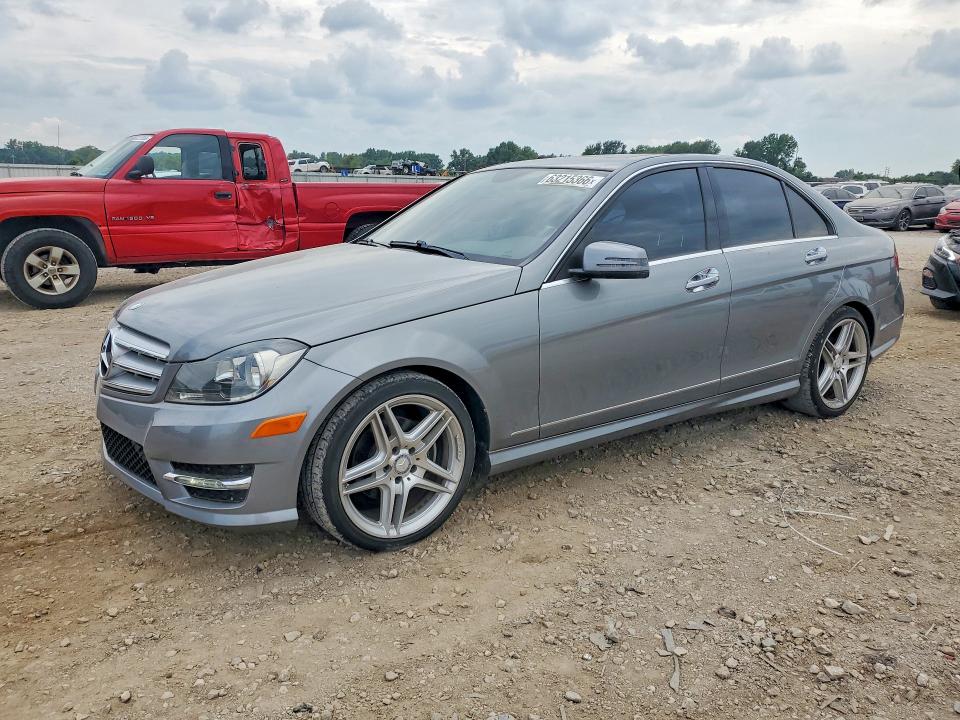 2013 Mercedes-benz C-klasse VIN WDDGF4HB0DR300591 COPART salvage auction — NORMAL WEAR, Ks - Dealer Only Clean Title, sold $100 on 2026-08-04 (photo 1)