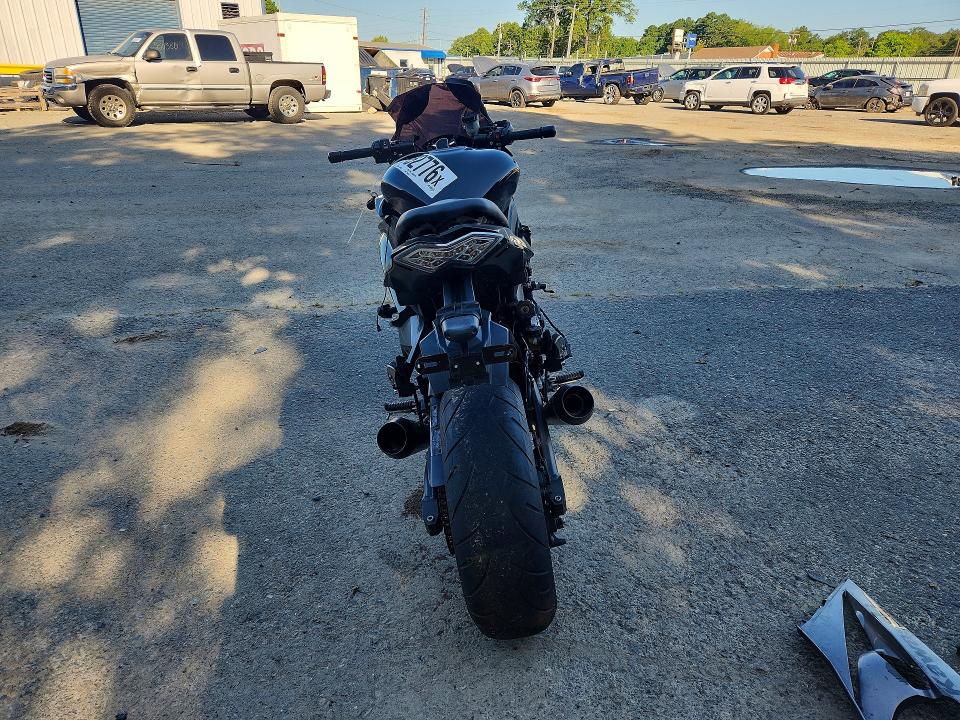 2018 Kawasaki Zx1000 VIN JKAZXCW1XJA009332 COPART salvage auction — ALL OVER, LA - CERT OF TITLE-SALVAGE (P), sold $150 on 2026-07-16 (photo 4)