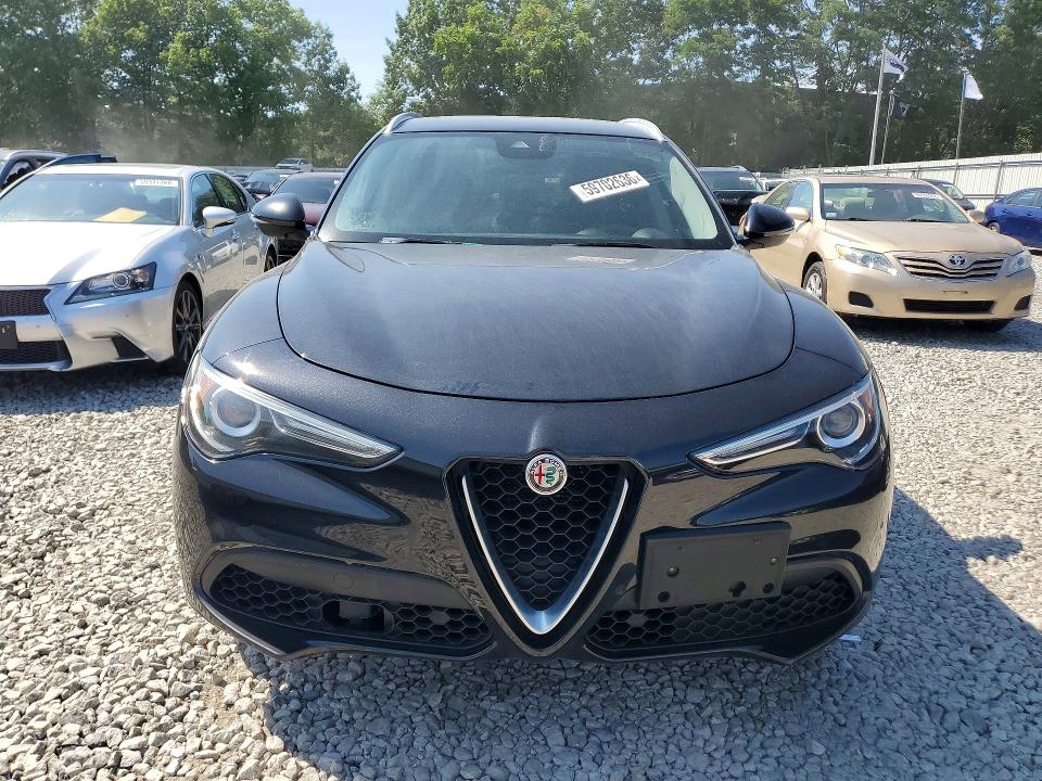 2018 Alfa romeo Stelvio VIN ZASFAKBN0J7B60472 COPART salvage auction — NORMAL WEAR, Ma - Certificate Of Title, sold $2,250 on 2026-07-29 (photo 5)