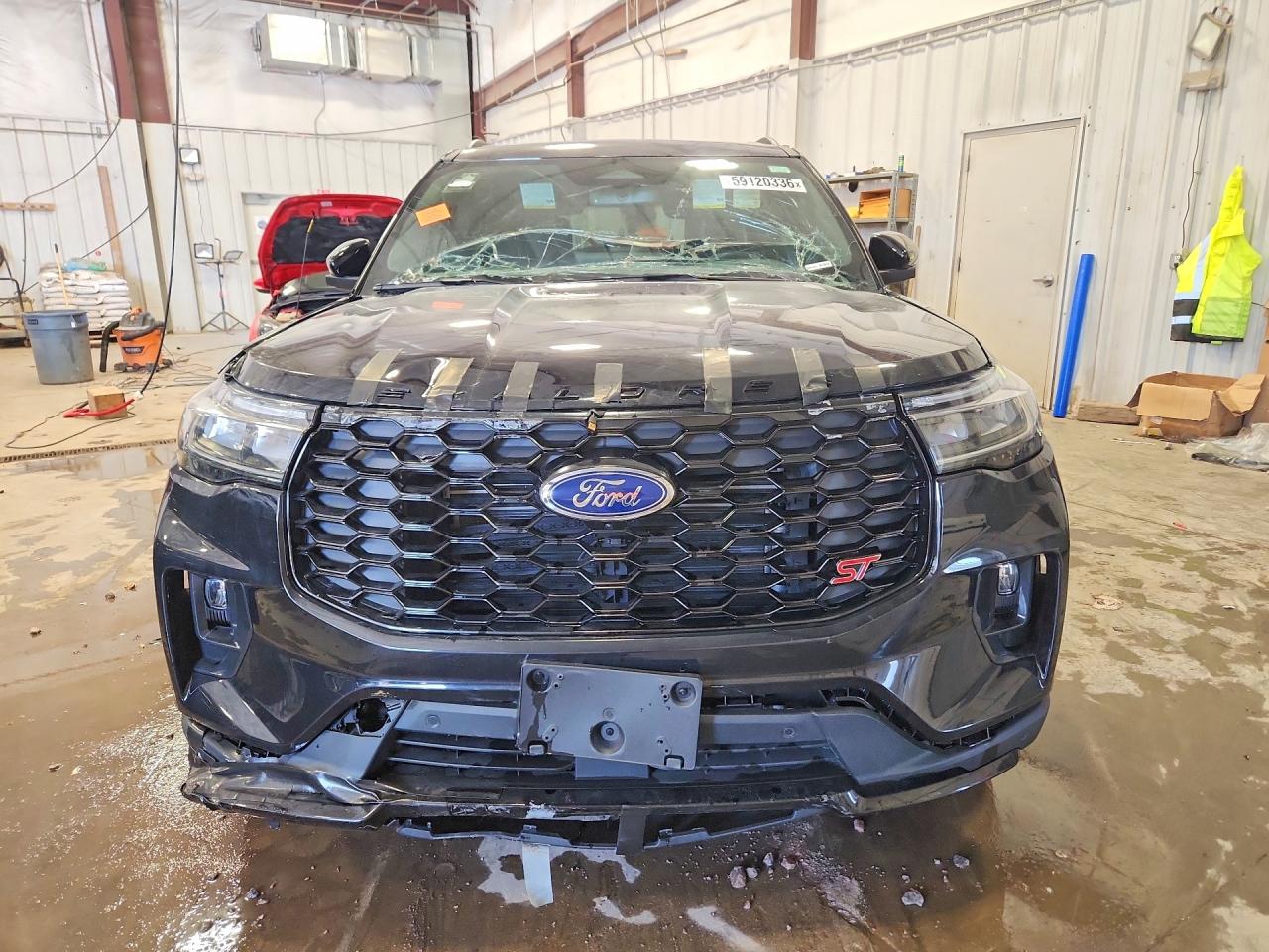 2025 Ford Explorer VIN 1FMWK8GC7SGA20402 COPART salvage auction — Water/Flood, WI - CERTIFICATE OF TITLE, sold $24,000 on 2026-07-06 (photo 5)