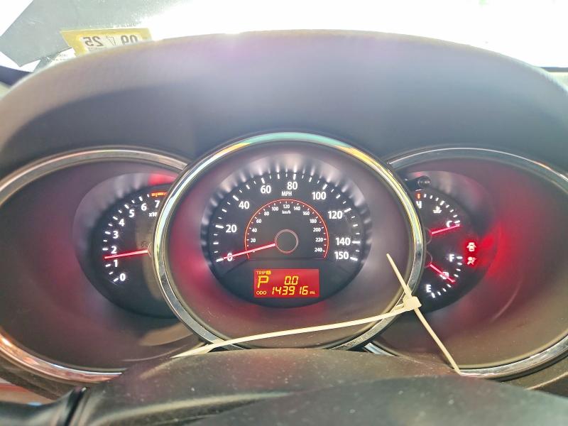 2011 Kia Sorento VIN 5XYKT4A26BG119885 COPART salvage auction — MINOR DENT/SCRATCHES, VT - CERTIFICATE OF TITLE, sold $1,650 on 2026-07-20 (photo 9)