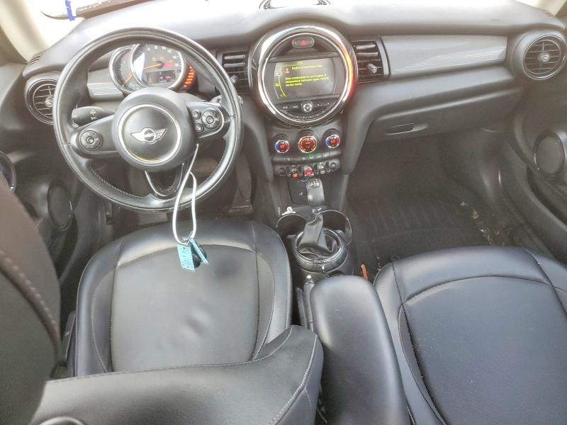 2016 Mini Cooper VIN WMWXP5C55G3B76369 COPART salvage auction — MECHANICAL, Tx - Certificate Of Title (P), sold $550 on 2026-08-06 (photo 8)