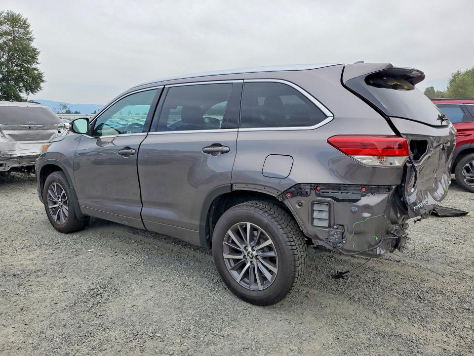 2018 Toyota Highlander VIN 5TDJZRFH8JS552971 COPART salvage auction — REAR END, WA - BILL OF SALE, sold $9,300 on 2026-07-27 (photo 2)