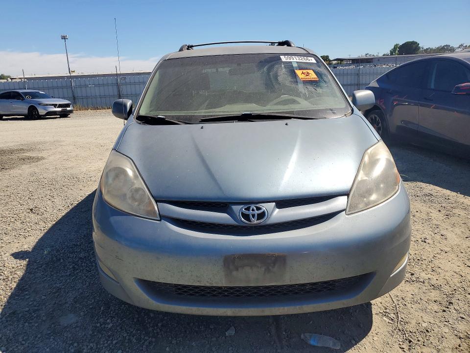 2008 Toyota Sienna VIN 5TDZK22C48S152280 COPART salvage auction — MINOR DENT/SCRATCHES, Ca - Dis/Dlr/Exp App For Dup Clean, sold $700 on 2026-07-30 (photo 5)