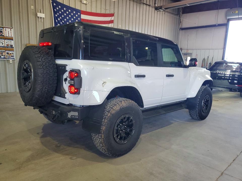 2024 Ford Bronco VIN 1FMEE0RR9RLB00792 COPART salvage auction — MINOR DENT/SCRATCHES, Wi - Cert Of Title W/Salvage Histor, sold $57,500 on 2026-08-03 (photo 3)