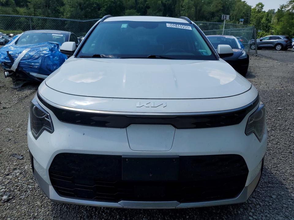 2023 Kia Niro VIN KNDCR3L18P5053339 COPART salvage auction — UNDERCARRIAGE, FL - CERTIFICATE OF TITLE, sold $6,900 on 2026-07-22 (photo 5)