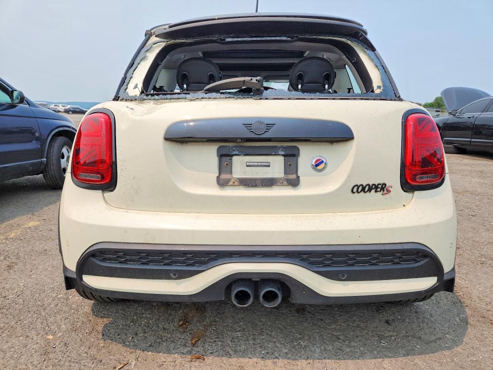 2023 Mini Cooper VIN WMW53DH02P2T36141 COPART salvage auction — ROOF, Pa - Certificate Of Salvage, sold $8,000 on 2026-08-11 (photo 6)