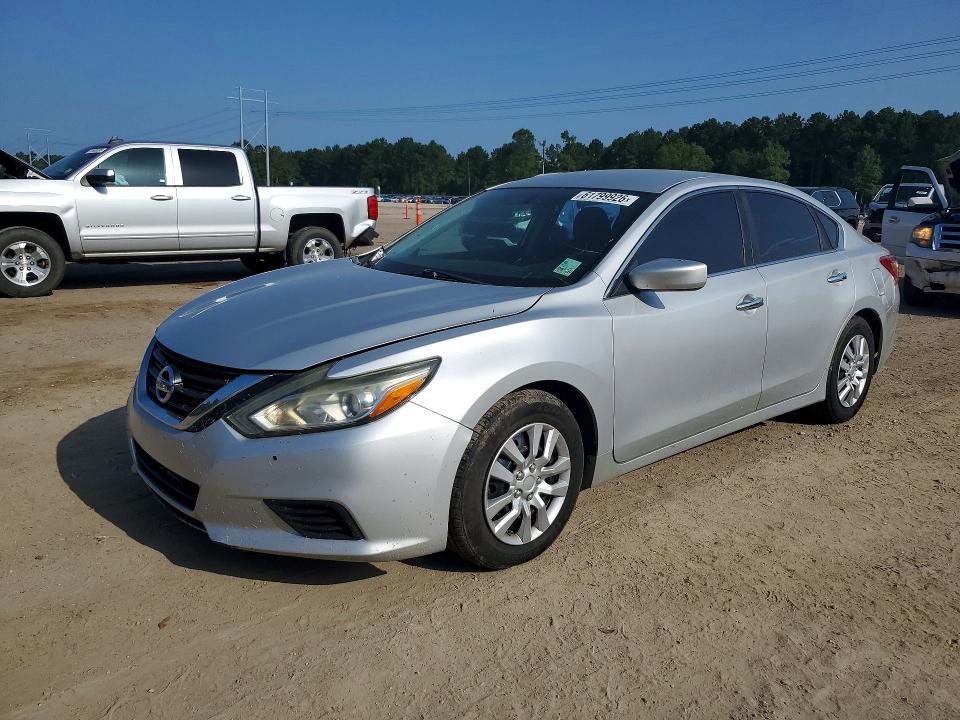 2018 Nissan Altima VIN 1N4AL3AP7JC199773 COPART salvage auction — MINOR DENT/SCRATCHES, LA - CERTIFICATE OF TITLE, sold $1,000 on 2026-07-31 (photo 1)