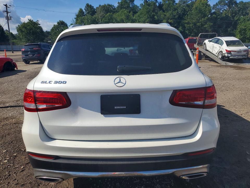 2017 Mercedes-benz Glc VIN WDC0G4JB8HF249023 COPART salvage auction — MINOR DENT/SCRATCHES, La - Certificate Of Title (P), sold $8,700 on 2026-07-24 (photo 6)