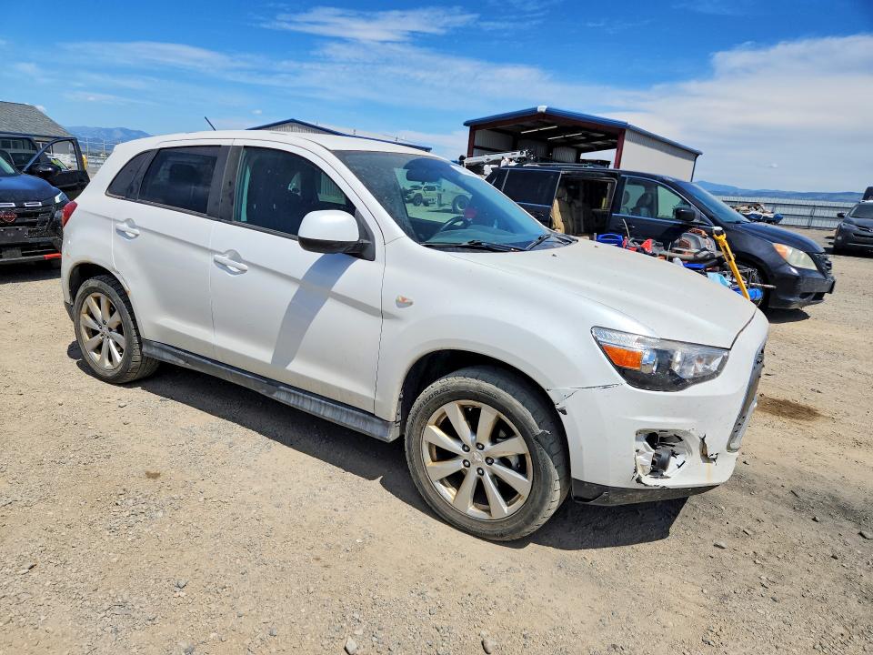 2015 Mitsubishi Outlander sport VIN 4A4AR3AWXFE046955 COPART salvage auction — NORMAL WEAR, MT - CERTIFICATE OF TITLE, sold $1,400 on 2026-08-02 (photo 4)