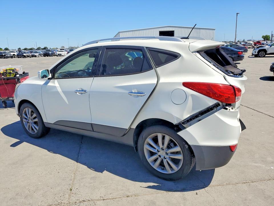 2010 Hyundai Tucson VIN KM8JU3AC5AU085796 COPART salvage auction — REAR END, Ca - Dis/Dlr/Exp Only Clean Title, sold $550 on 2026-07-27 (photo 2)