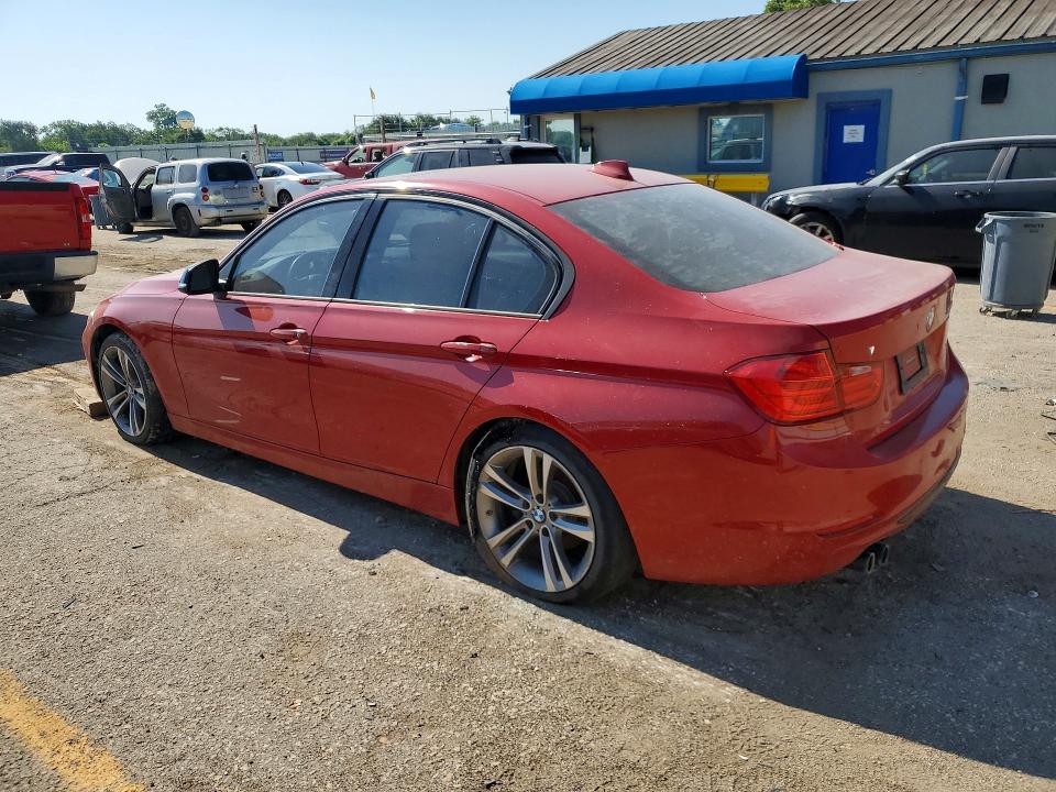 2014 BMW 3er VIN WBA3A5G51ENP29088 COPART salvage auction — HAIL, KS - CERT OF TITLE-SALVAGE, sold $850 on 2026-08-10 (photo 2)