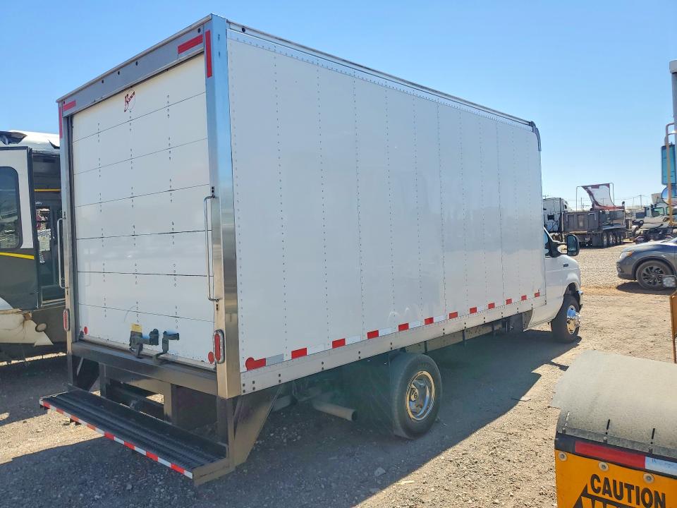 2022 Ford Econoline VIN 1FDXE4FN7NDC16062 COPART salvage auction — MINOR DENT/SCRATCHES, Az - Certificate Of Title (P), sold $225 on 2026-07-29 (photo 3)