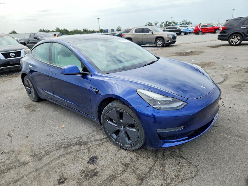 2022 Tesla Model 3 VIN 5YJ3E1EA3NF191850 COPART salvage auction — WATER/FLOOD, FL - CERT OF TITLE-FLOOD & REBUILT (P), sold $5,200 on 2026-07-27 (photo 4)