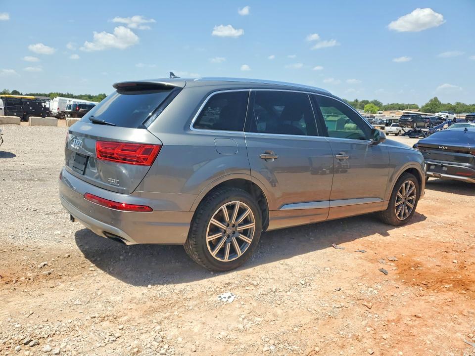 2018 Audi Q7 VIN WA1AAAF73JD012823 COPART salvage auction — NORMAL WEAR, Ok - Certificate Of Title (P), sold $3,000 on 2026-07-30 (photo 3)
