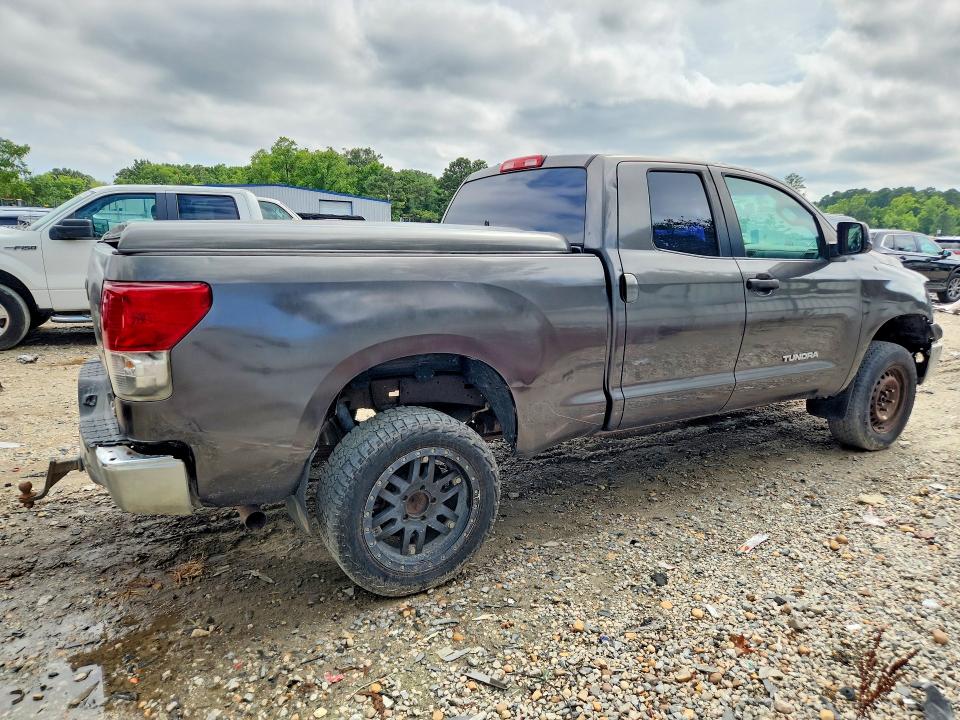 2011 Toyota Tundra VIN 5TFUM5F10BX017619 COPART salvage auction — FRONT END, Va - Certificate Of Title, sold $2,050 on 2026-07-14 (photo 3)