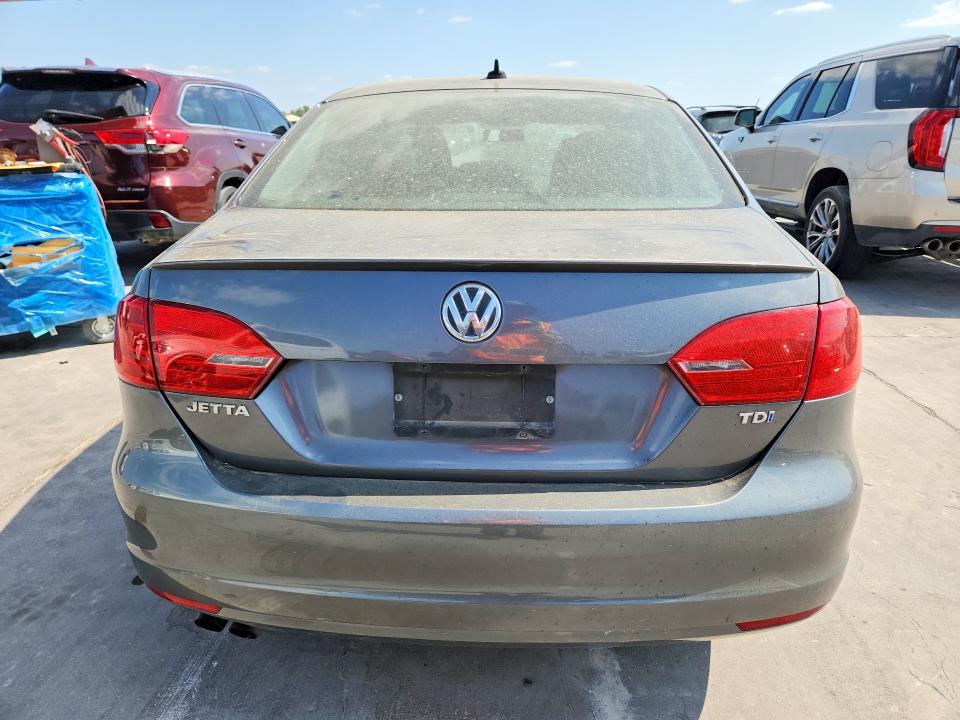 2012 Volkswagen Jetta VIN 3VWLL7AJ6CM017582 COPART salvage auction — NORMAL WEAR, TX - CERTIFICATE OF TITLE (P), sold $225 on 2026-07-30 (photo 6)